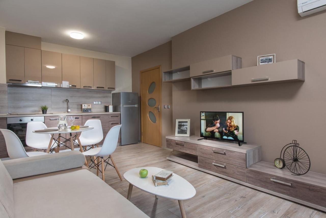 Miraggio Holiday Apartments Pomorie Exterior photo